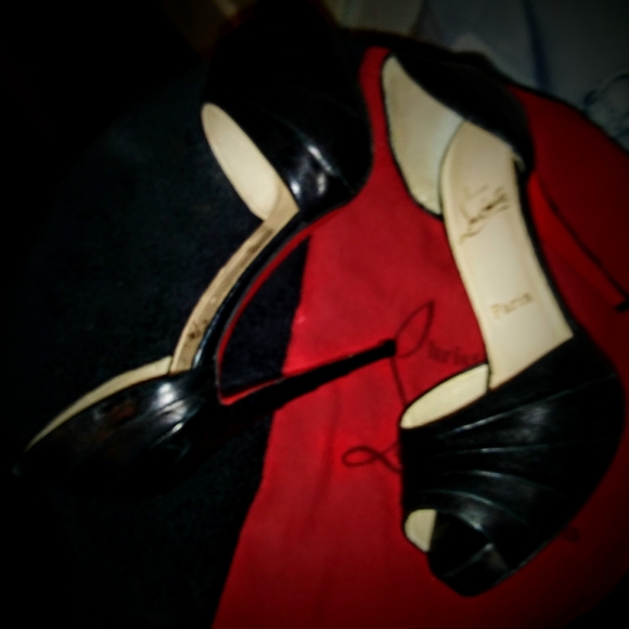 Christian Louboutin D'orsay gorgeous shoe! - Picture 6 of 6
